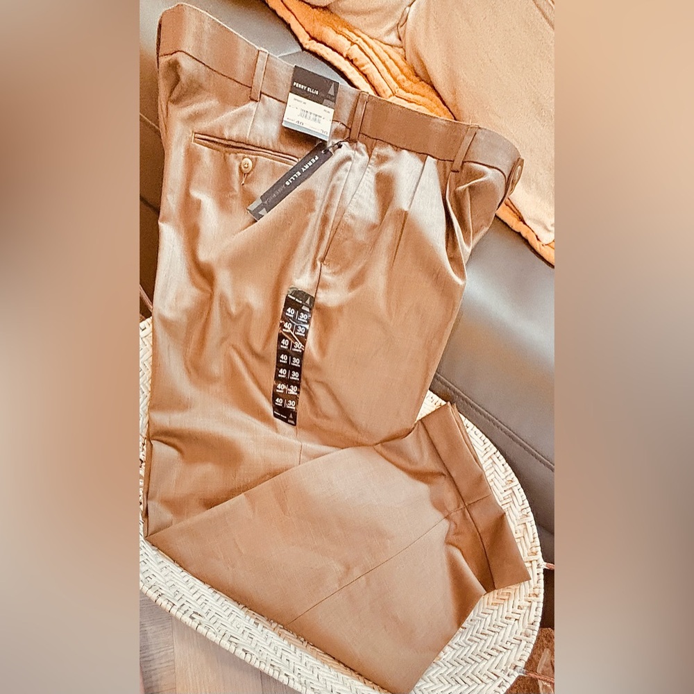 PERRY ELLIS NWT 40x30 PECAN